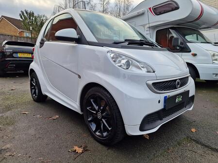 SMART FORTWO 1.0 MHD Passion