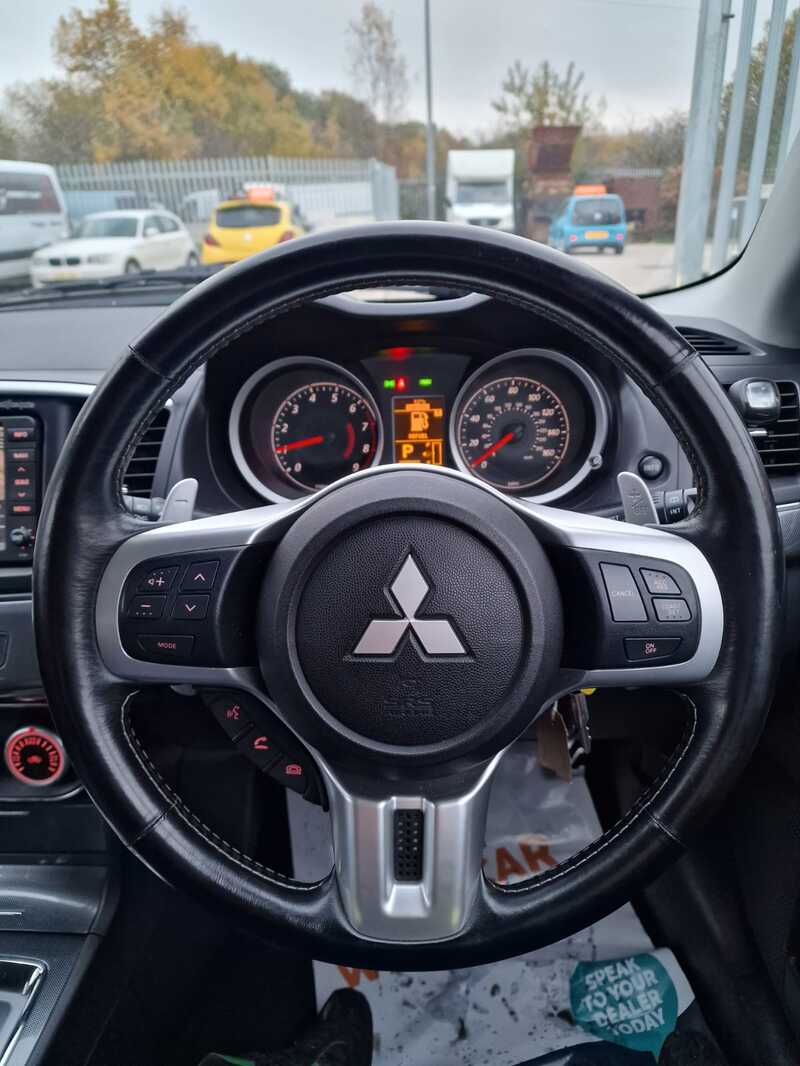 MITSUBISHI LANCER